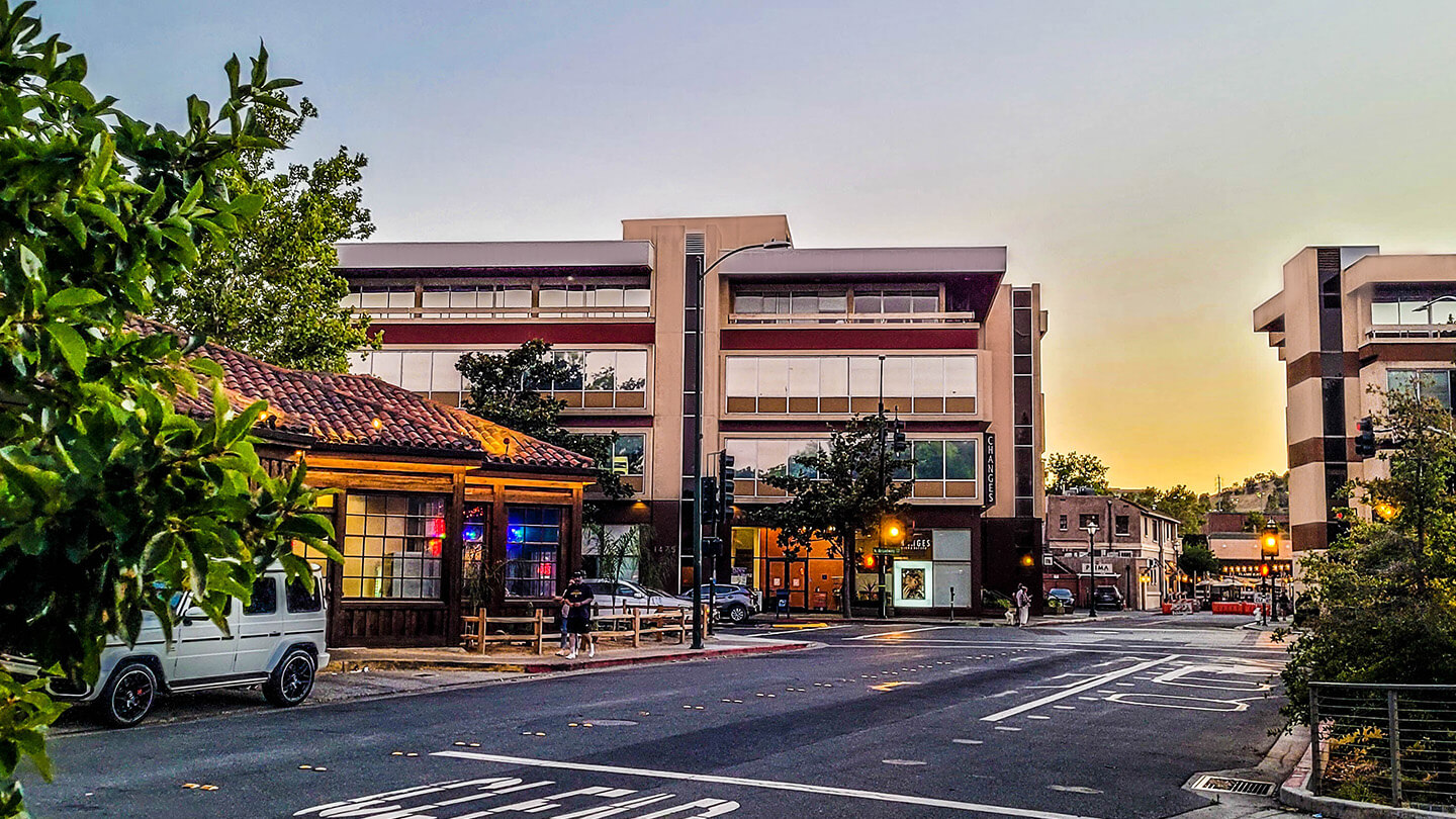 Plexuss Building